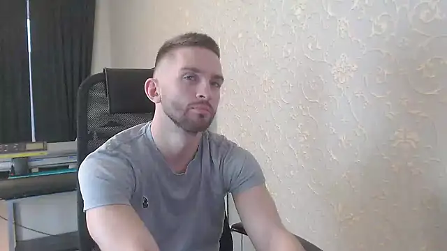 Snapshot of Marselle_Laker chatting on February 6, 6:51 am Marselle Laker online show from February 6, 6:51 am