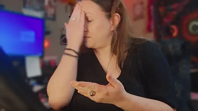 spunlikecottoncandy online show from January 7, 5:31 pm