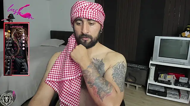 Snapshot of Leon_1234 chatting on March 2, 2:41 am Leon 1234 online show from March 2, 2:41 am