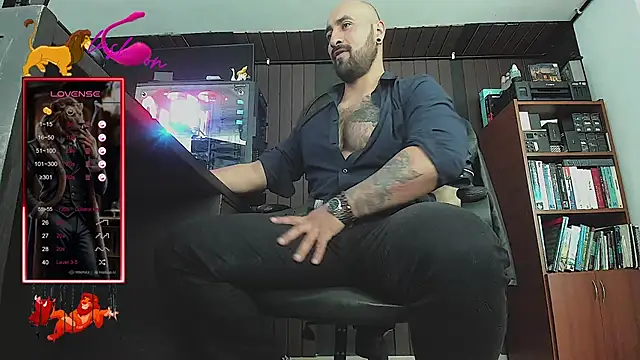 Snapshot of Leon_1234 chatting on September 13, 3:56 pm Leon 1234 online show from September 13, 3:56 pm