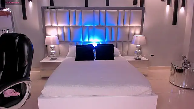 BiancaPierce online show from February 24, 12:14 pm