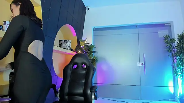 LucianaCarter online show from February 9, 2:38 am