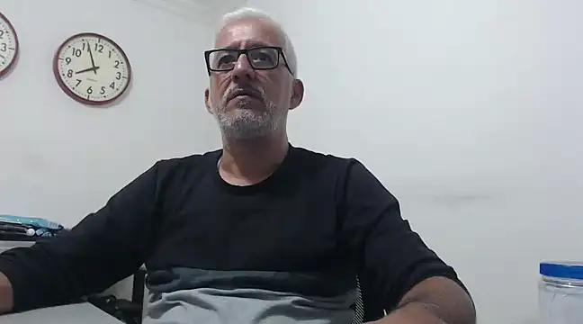 cenizo10124 online show from December 19, 12:56 am