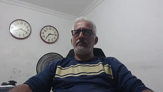 cenizo10124 online show from September 12, 12:11 am