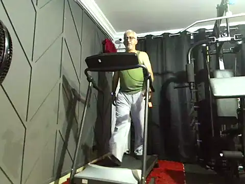 cenizo10124 online show from November 2, 2:58 am