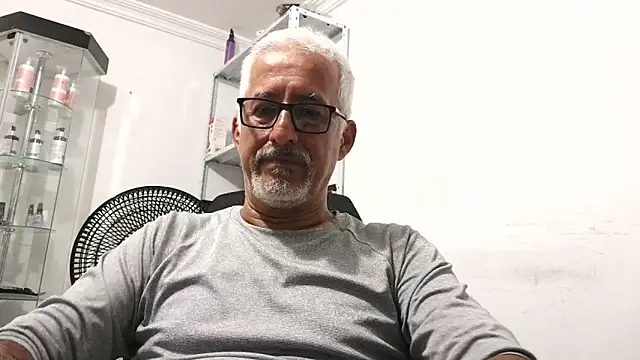 cenizo10124 online show from November 11, 9:48 pm