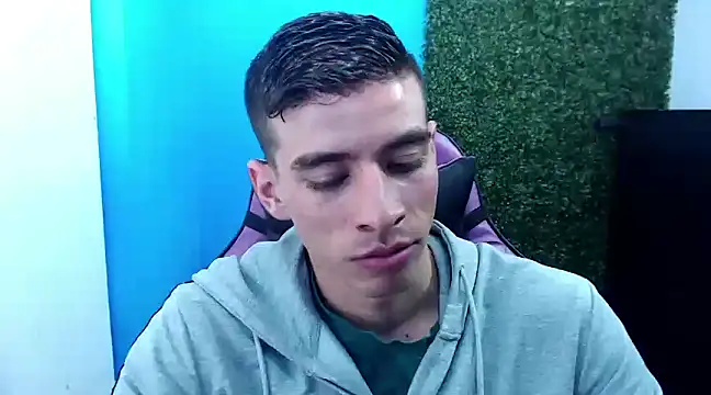 Snapshot of DEIBY_BABY chatting on December 3, 10:18 pm DEIBY BABY online show from December 3, 10:18 pm