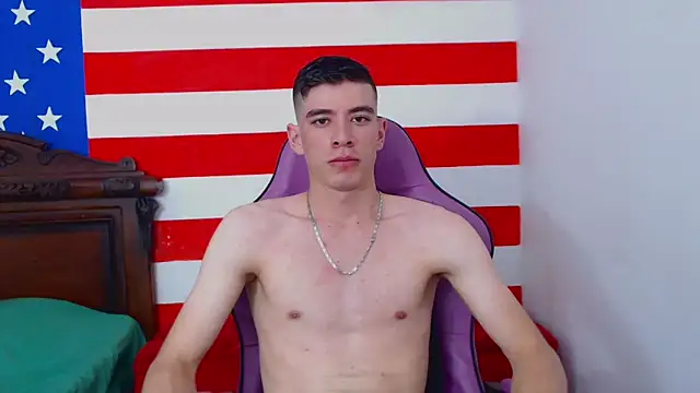 Snapshot of DEIBY_BABY chatting on December 4, 7:23 pm DEIBY BABY online show from December 4, 7:23 pm