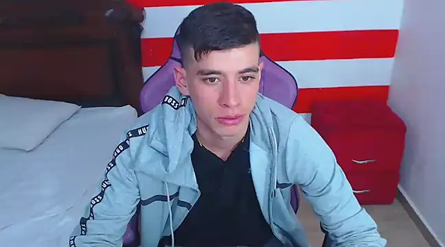 Snapshot of DEIBY_BABY chatting on December 7, 4:09 am DEIBY BABY online show from December 7, 4:09 am