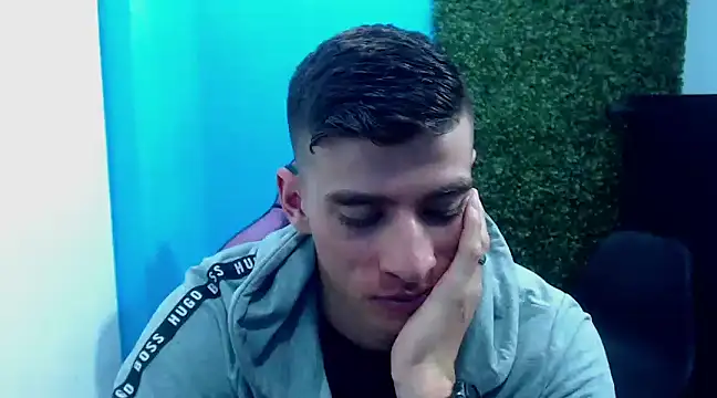 Snapshot of DEIBY_BABY chatting on December 7, 9:22 pm DEIBY BABY online show from December 7, 9:22 pm