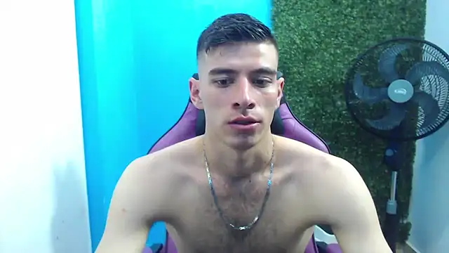 Snapshot of DEIBY_BABY chatting on January 11, 9:04 pm DEIBY BABY online show from January 11, 9:04 pm