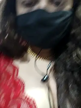 Snapshot of Sexybomb33 chatting on December 16, 2:57 am Sexybomb33 online show from December 16, 2:57 am