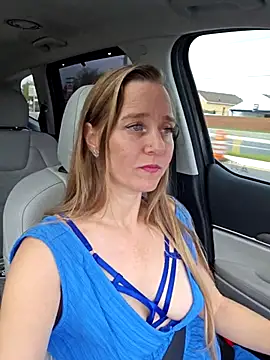 SkyelarSommer online show from March 9, 1:48 pm