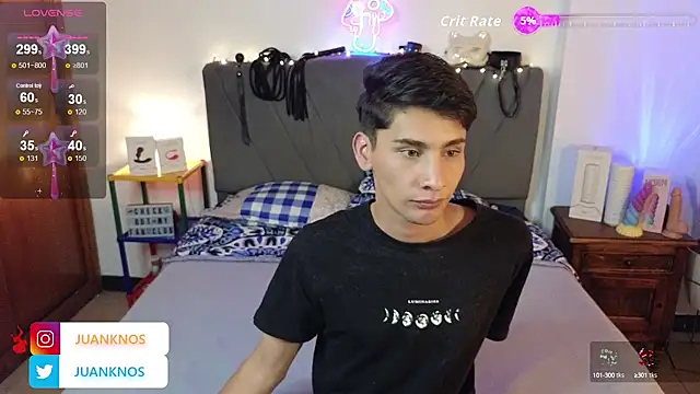 by pandora online show from October 2, 9:00 pm