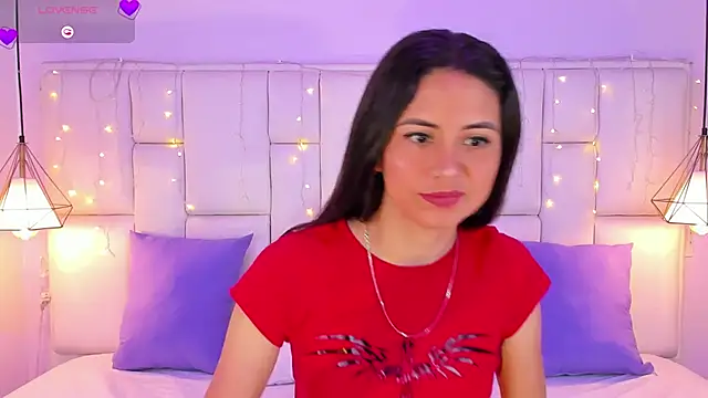 SarahSophia  online show from February 8, 11:33 am