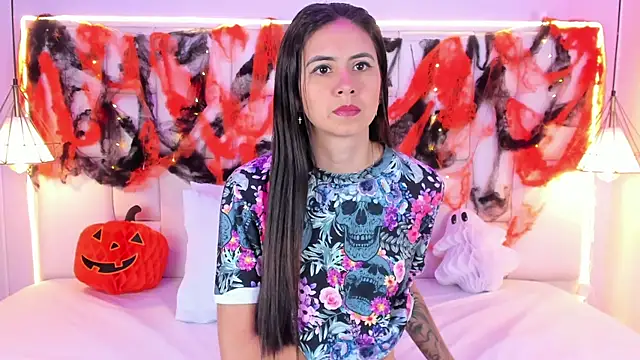 SarahSophia  online show from October 10, 11:31 am