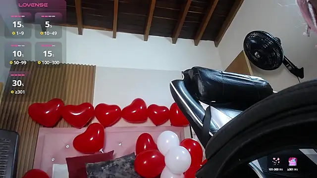 victoria  milf  online show from February 14, 7:54 pm