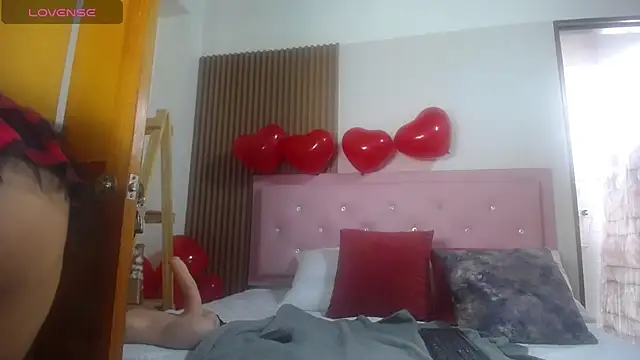 victoria  milf  online show from February 19, 7:59 pm