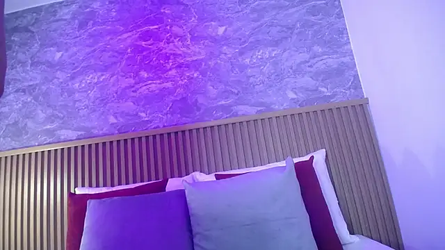 victoria  milf  online show from September 15, 9:48 pm