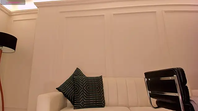 Snapshot of SunnyRivers chatting on February 23, 2:35 pm SunnyRivers online show from February 23, 2:35 pm