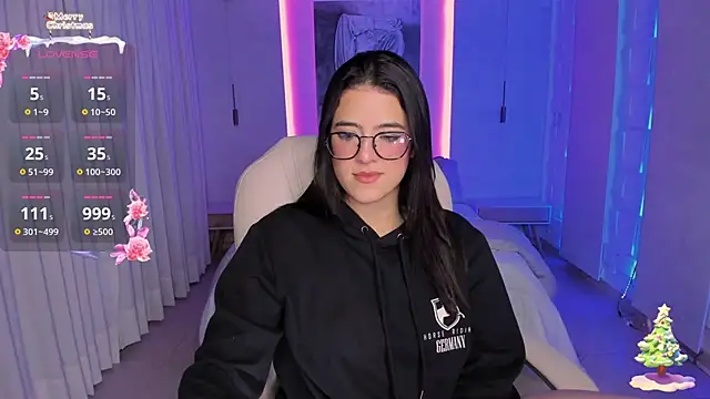 Snapshot of nathalie_rivers chatting on January 4, 3:50 am nathalie rivers online show from January 4, 3:50 am