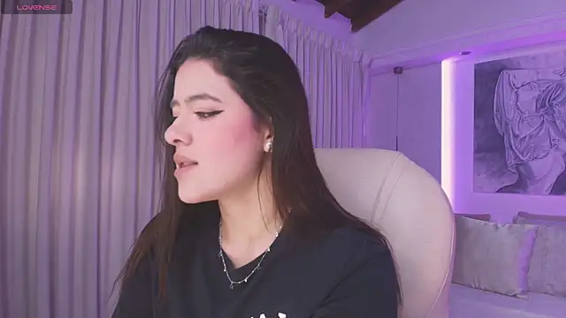 nathalie rivers online show from November 3, 11:11 am