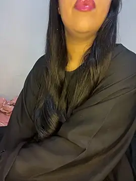 Snapshot of Mayacrayzi chatting on September 26, 10:30 am Mayacrayzi online show from September 26, 10:30 am