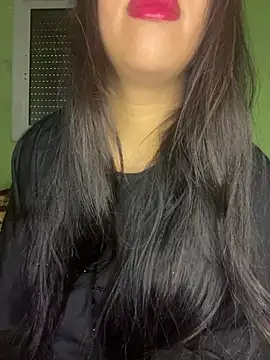 Snapshot of Mayacrayzi chatting on February 5, 11:04 am Mayacrayzi online show from February 5, 11:04 am