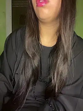 Snapshot of Mayacrayzi chatting on April 25, 6:27 pm Mayacrayzi online show from April 25, 6:27 pm