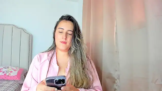 Hanna86 online show from November 24, 7:02 pm