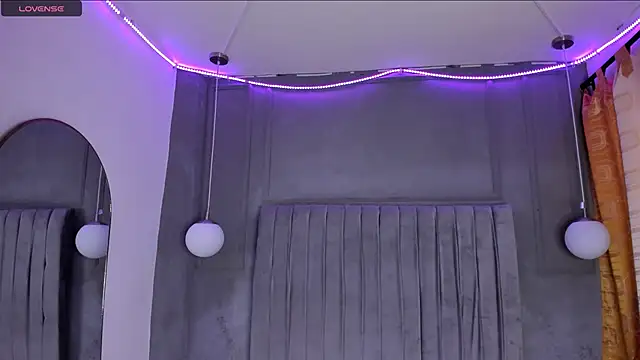 Snapshot of AmyOlimpo chatting on February 4, 4:37 am AmyOlimpo online show from February 4, 4:37 am