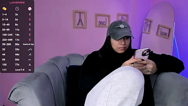 Snapshot of AmyOlimpo chatting on February 12, 5:26 am AmyOlimpo online show from February 12, 5:26 am