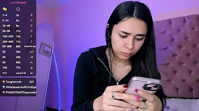 Snapshot of AmyOlimpo chatting on February 20, 3:23 am AmyOlimpo online show from February 20, 3:23 am