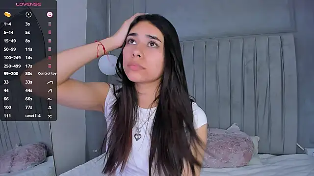 Snapshot of AmyOlimpo chatting on March 13, 9:05 pm AmyOlimpo online show from March 13, 9:05 pm