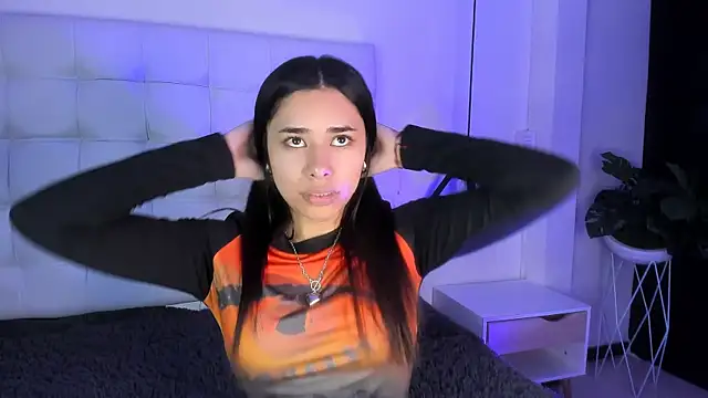 Snapshot of AmyOlimpo chatting on March 14, 10:49 pm AmyOlimpo online show from March 14, 10:49 pm