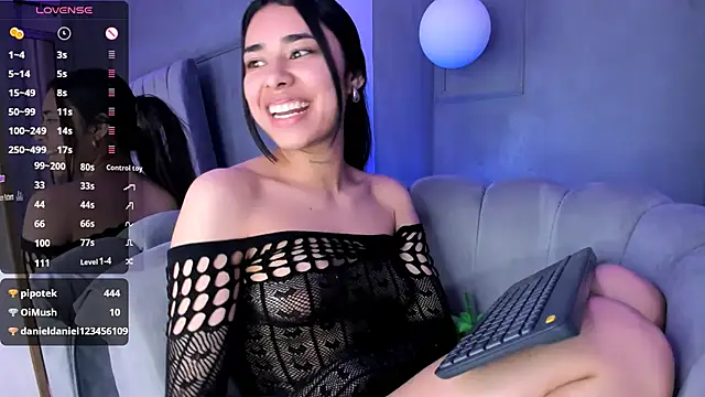 Snapshot of AmyOlimpo chatting on March 20, 8:09 am AmyOlimpo online show from March 20, 8:09 am