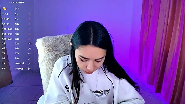 Snapshot of AmyOlimpo chatting on October 4, 3:48 am AmyOlimpo online show from October 4, 3:48 am