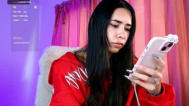 Snapshot of AmyOlimpo chatting on October 19, 9:15 pm AmyOlimpo online show from October 19, 9:15 pm