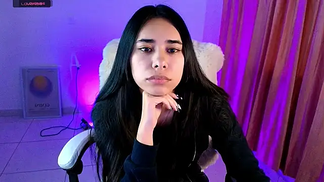 Snapshot of AmyOlimpo chatting on October 25, 4:53 am AmyOlimpo online show from October 25, 4:53 am