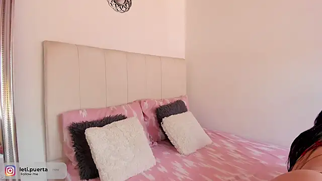 leticiapuerta9 online show from February 20, 8:47 pm