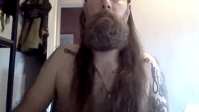 Snapshot of Thrillhouse chatting on September 17, 7:43 am Thrillhouse online show from September 17, 7:43 am