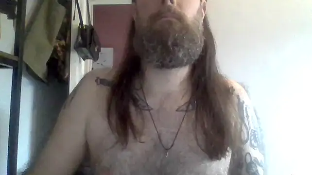 Snapshot of Thrillhouse chatting on October 12, 11:20 am Thrillhouse online show from October 12, 11:20 am