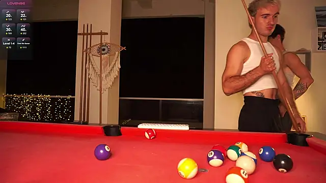 Snapshot of Bbrandon_ chatting on June 1, 4:52 pm Bbrandon online show from June 1, 4:52 pm