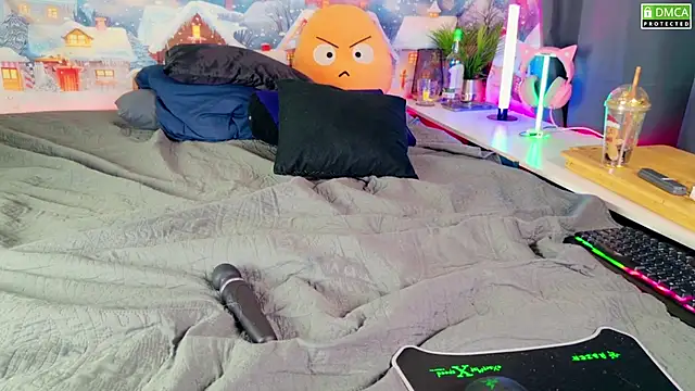 Kittychatte online show from January 2, 9:54 am