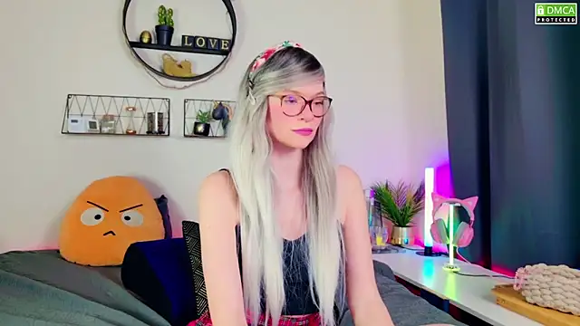 Kittychatte online show from January 11, 7:39 am