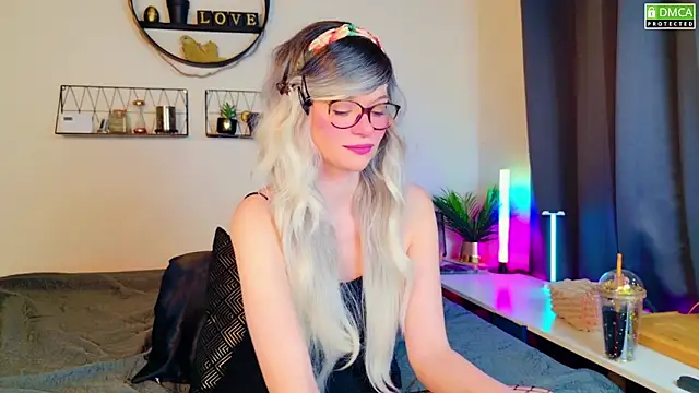 Kittychatte online show from February 23, 7:44 am