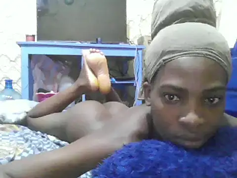 pretty-lolo online show from January 31, 3:09 am