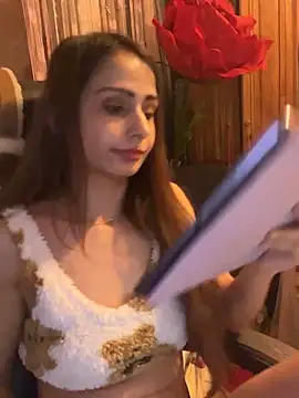 LaPetitechienne1 online show from February 14, 10:58 pm