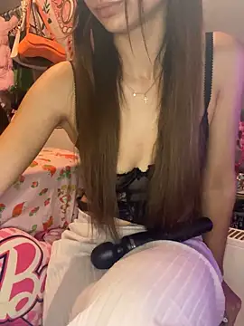 LaPetitechienne1 online show from October 9, 8:29 pm