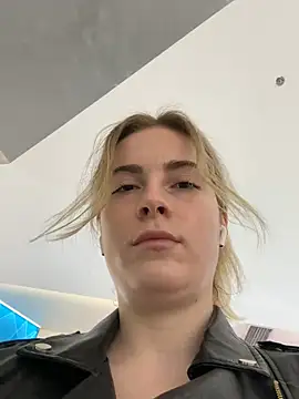 KissMissAngela online show from March 13, 12:35 pm